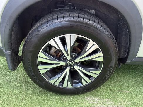 Used 2021 Nissan Rogue SV FWD image 46