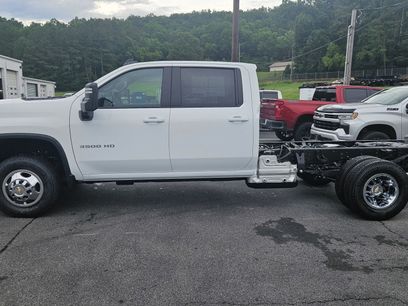 New 2026 Chevrolet Silverado 3500 LT