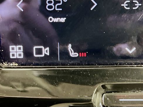 Used 2023 Volvo XC60 T8 Plus image 20