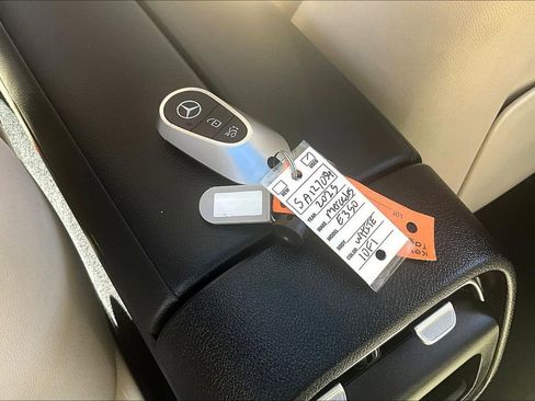 Used 2025 Mercedes-Benz E 350 Sedan image 14