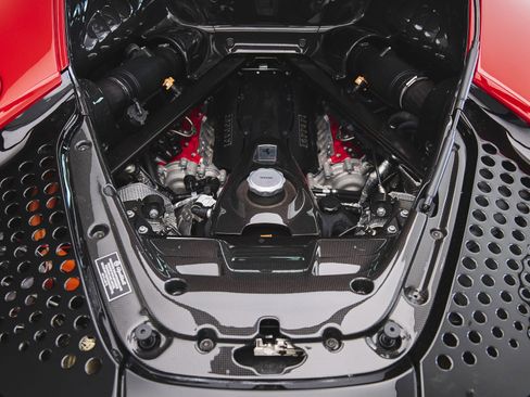 Used 2021 Ferrari SF90 Stradale image 17