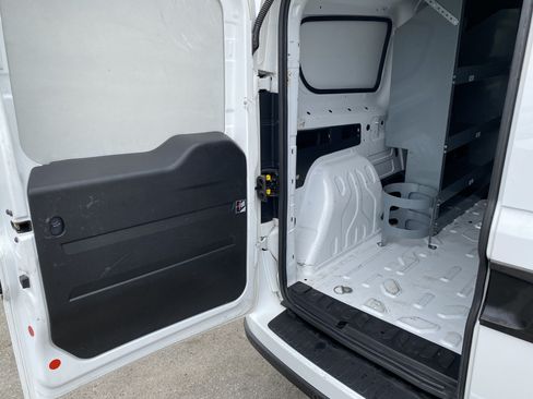 Used 2019 RAM ProMaster City Tradesman SLT FWD image 15