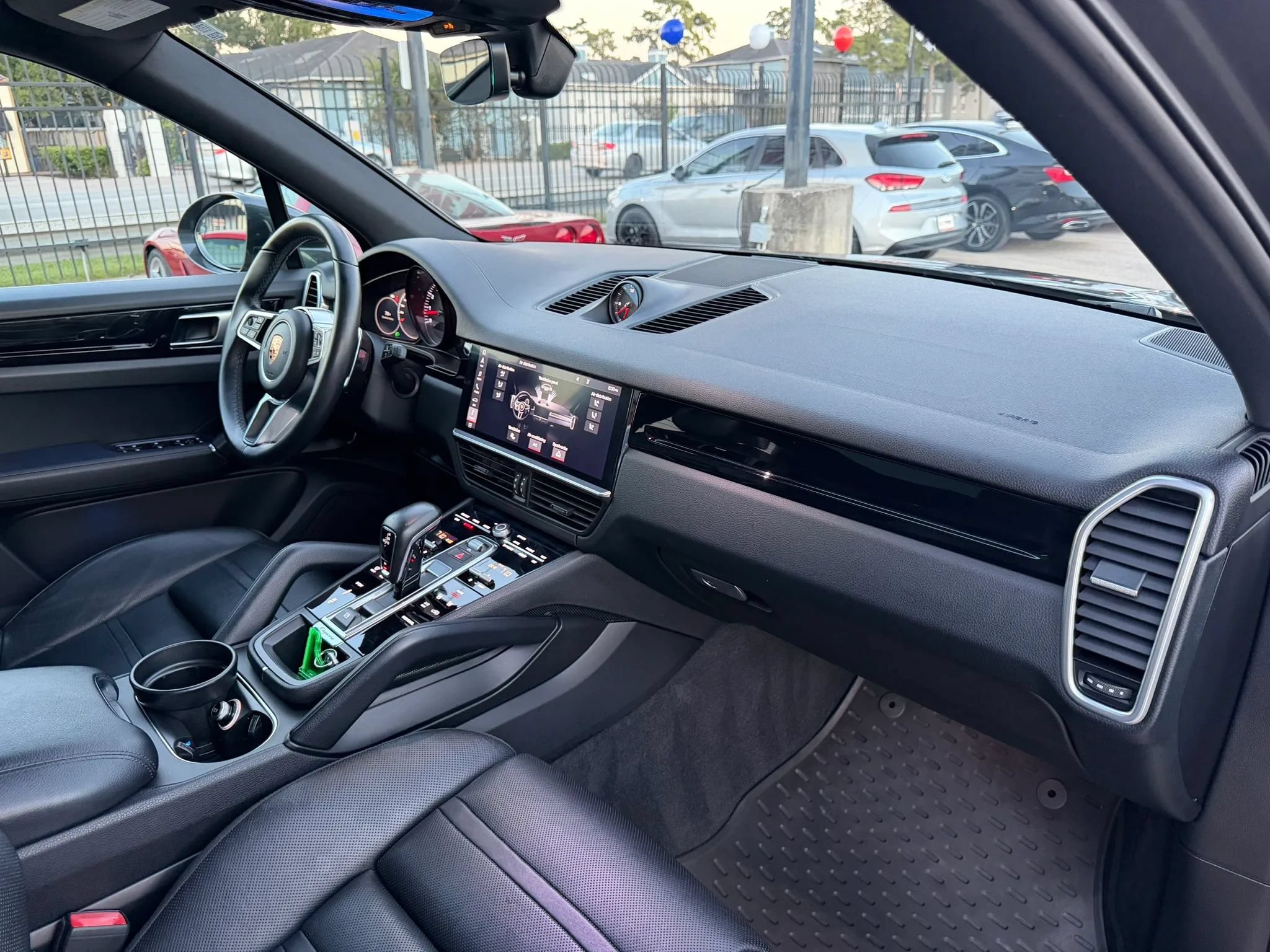 Used 2019 Porsche Cayenne S AWD/4WD image 23