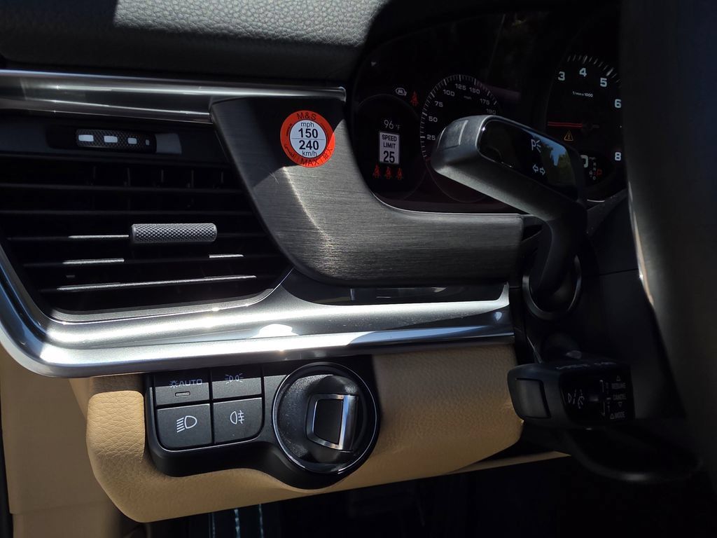 Used 2023 Porsche Panamera Platinum Edition RWD image 20
