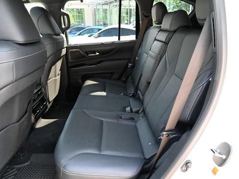 Used 2025 Lexus LX 600 4WD w/ Accessory Package (2T) image 39