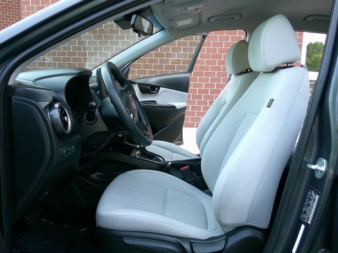 Used 2022 Hyundai Kona SEL AWD/4WD image 8