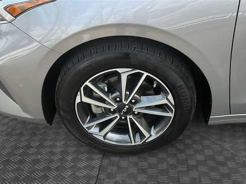 Used 2023 Kia Forte LXS image 8