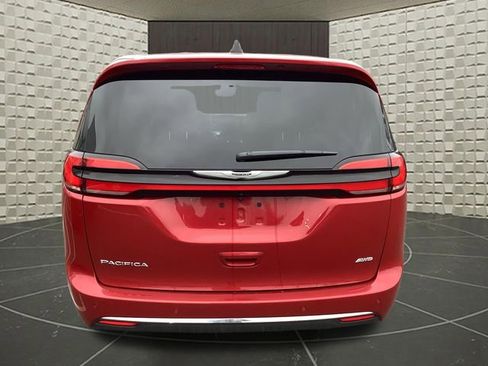 New 2026 Chrysler Pacifica Select image 7