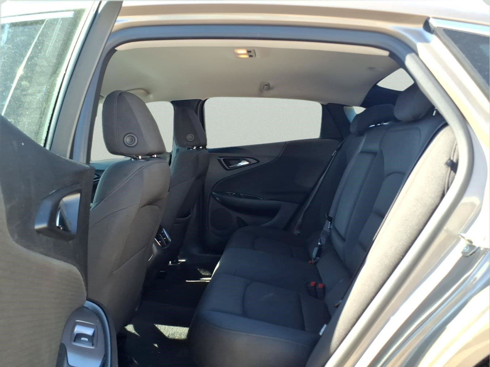 Used 2024 Chevrolet Malibu LT FWD image 11