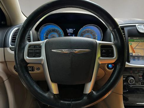 Used 2012 Chrysler 300 Limited RWD image 20