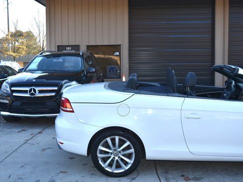Used 2014 Volkswagen Eos Komfort image 24