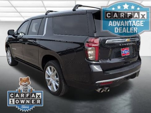 Used 2024 Chevrolet Suburban High Country image 2