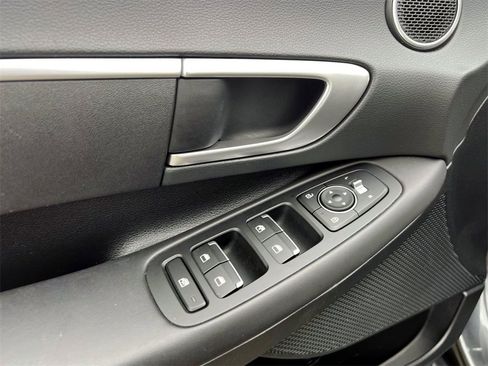 Certified 2022 Hyundai Sonata SE w/ Cargo Package image 14
