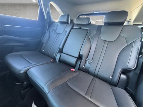 Used 2025 Kia Sorento S w/ Panoramic Sunroof Package image 27