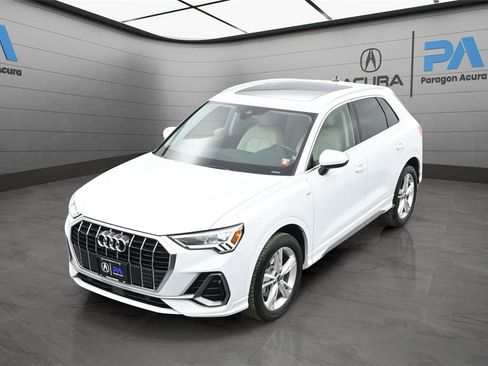 Used 2022 Audi Q3 2.0T Premium Plus w/ Premium Plus Package image 38