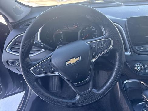 Used 2023 Chevrolet Malibu LT image 11