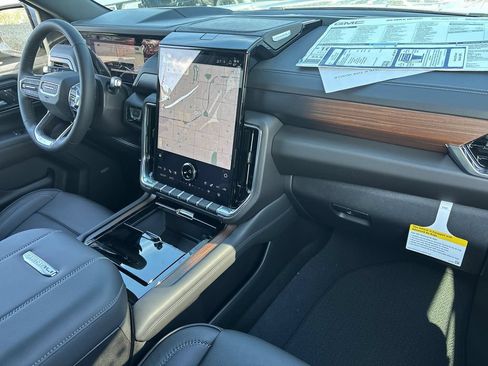 New 2026 GMC Yukon XL Denali AWD/4WD image 29