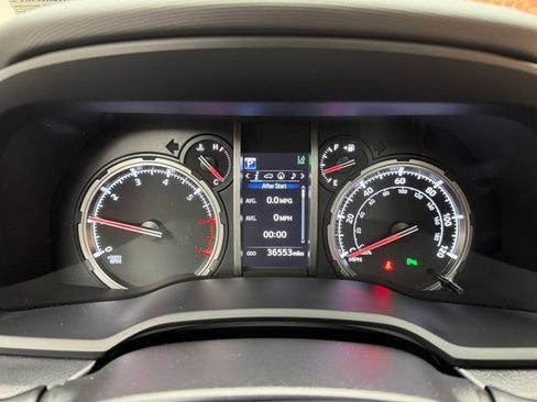 Used 2023 Toyota 4Runner Limited image 15