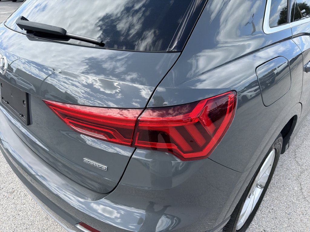 Used 2019 Audi Q3 2.0T Premium Plus w/ Premium Plus Package AWD/4WD image 8