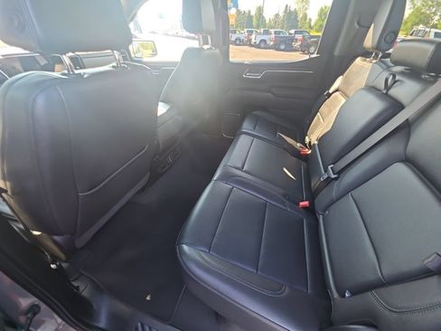 Used 2025 GMC Sierra 1500 SLT AWD/4WD image 13