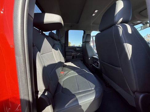 Certified 2022 GMC Sierra 2500 SLT w/ SLT Preferred Package image 34