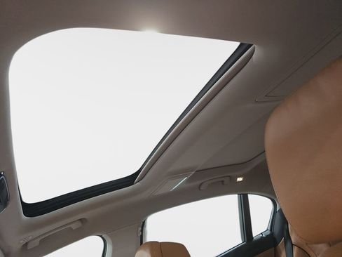 Used 2018 BMW 740i RWD image 23