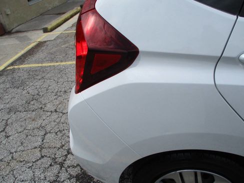 Used 2019 Honda Fit LX image 18