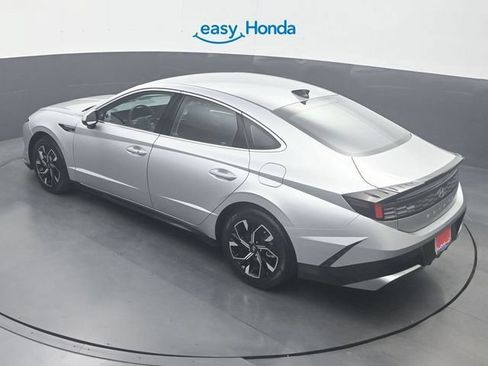 Used 2025 Hyundai Sonata SEL FWD image 23