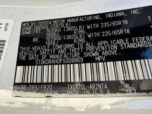 Used 2023 Toyota Highlander LE image 22