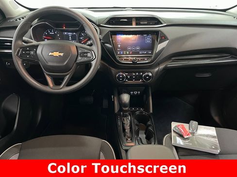 New 2023 Chevrolet TrailBlazer LT w/ Convenience Package image 2