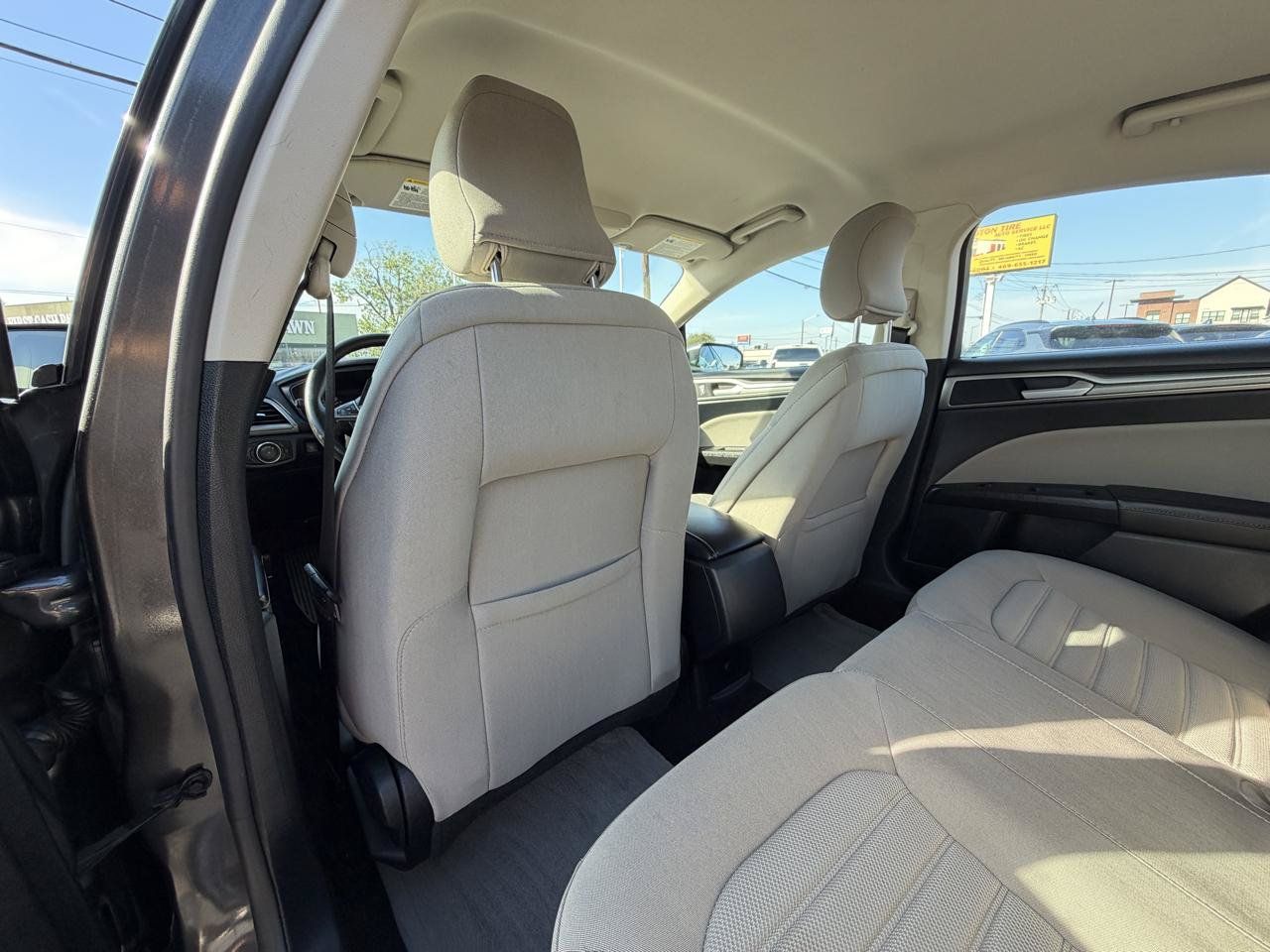 Used 2019 Ford Fusion S FWD image 11