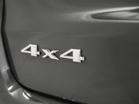 Certified 2024 Jeep Compass Limited w/ Sun and Sound Group image 10