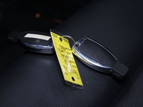 Used 2015 Mercedes-Benz E 350 4MATIC w/ Parking Assist Package image 14