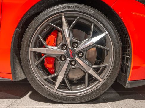 Used 2022 Chevrolet Corvette Stingray Premium Conv w/ Z51 Performance Package RWD image 34