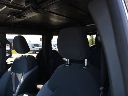 Used 2025 Ford Bronco Big Bend AWD/4WD image 16