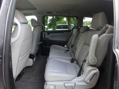 Used 2023 Honda Odyssey EX-L image 24