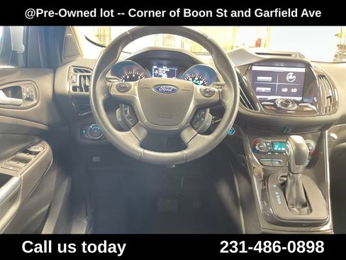 Used 2014 Ford Escape Titanium w/ Equipment Group 401A AWD/4WD image 25