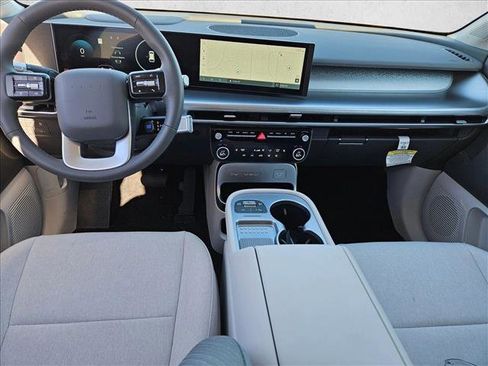 New 2026 Hyundai Ioniq 9 SE image 11