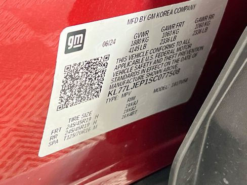Used 2025 Chevrolet Trax RS w/ Driver Confidence Package FWD image 33