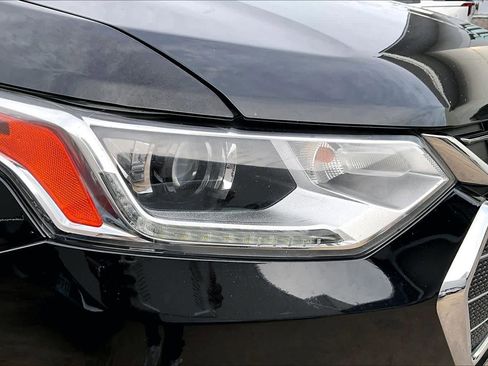 Used 2018 Chevrolet Traverse LT FWD image 26