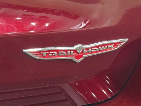 Used 2017 Jeep Grand Cherokee Trailhawk image 55