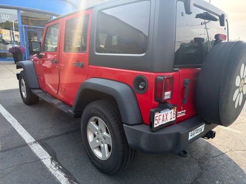 Used 2015 Jeep Wrangler Unlimited Sport w/ Quick Order Package 24S AWD/4WD image 4