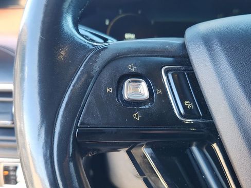 Used 2020 Lincoln Corsair Reserve w/ Equipment Group 201A image 34