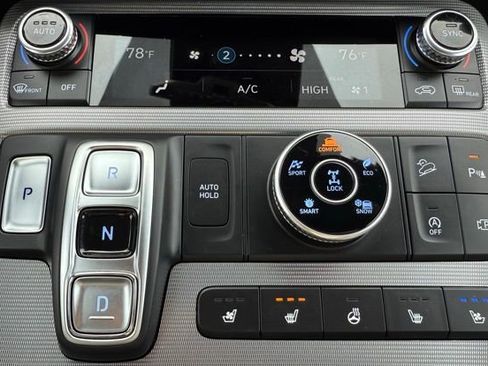 Used 2024 Hyundai Palisade Calligraphy image 30