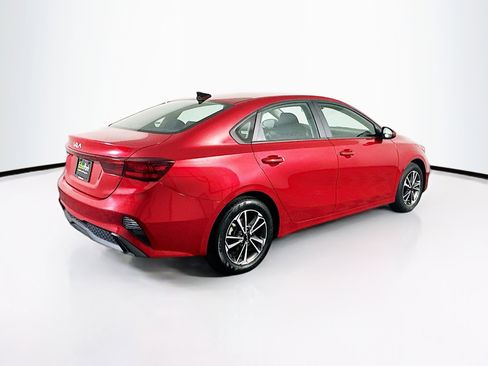 Used 2024 Kia Forte LXS image 9
