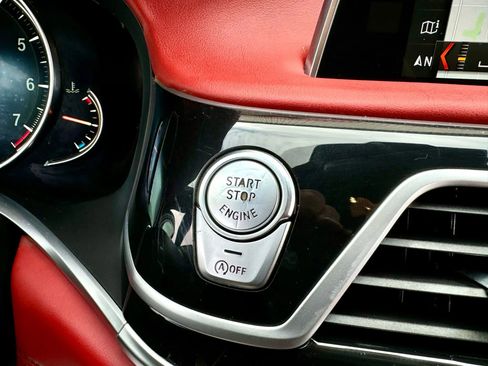 Used 2018 BMW 750i image 31