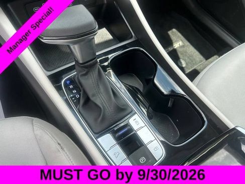 Used 2025 Hyundai Tucson SE FWD image 24
