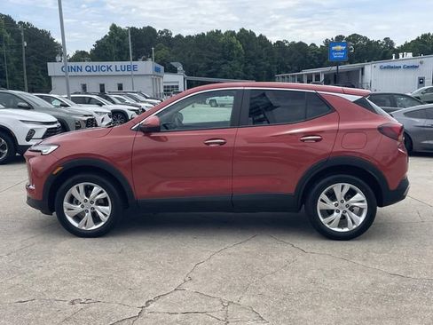 Used 2024 Buick Encore GX Preferred FWD image 2