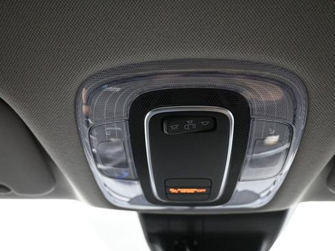 Used 2025 Hyundai Elantra SE FWD image 17