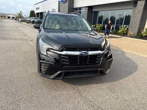 Used 2023 Subaru Ascent Limited AWD/4WD image 7